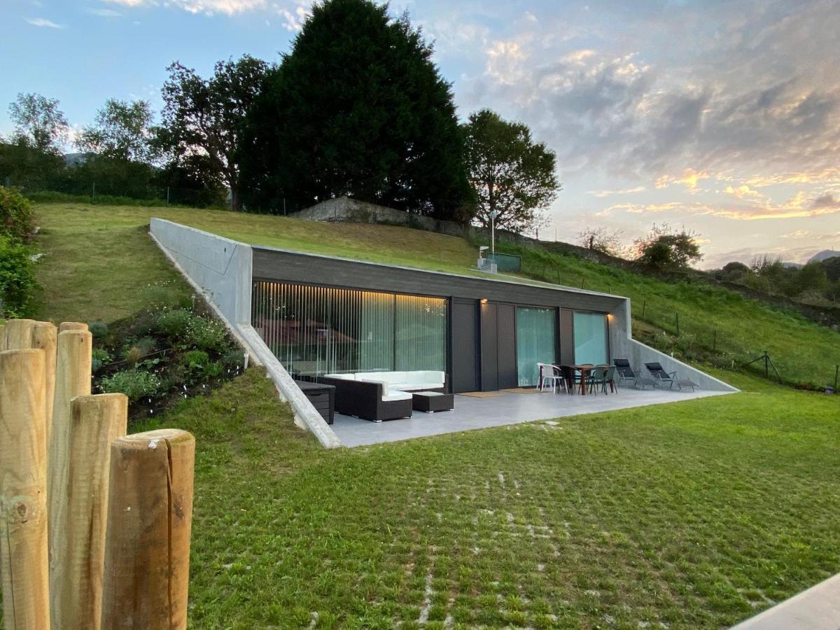 La Casa De Hierba - Casa De Campo De Diseno Con Jardin Y Wifi Cerca De Las Playas De Llanes Exterior foto